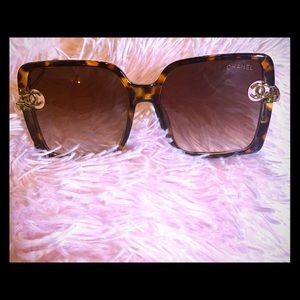 Chanel shades